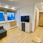 Super Red Centrum View In Town 2x Metro Fast Wifi 300 Mbs Netflix Appletv Smarttv Spotify Panorama Miasta شقة وارسو