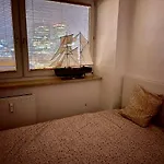 Super Red Centrum View In Town 2x Metro Fast Wifi 300 Mbs Netflix Appletv Smarttv Spotify Panorama Miasta