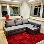 Super Red Centrum View In Town 2x Metro Fast Wifi 300 Mbs Netflix Appletv Smarttv Spotify Panorama Miasta شقة