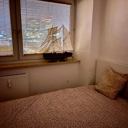 Super Red Centrum View In Town 2x Metro Fast Wifi 300 Mbs Netflix Appletv Smarttv Spotify Panorama Miasta